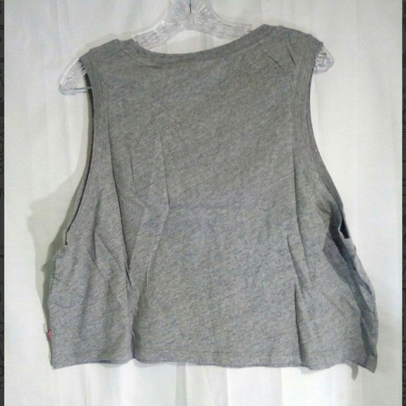 Levi's Crop Top 100% Cotton Size XL Gray Sleeveless Red Lettering NWT - Picture 2 of 3